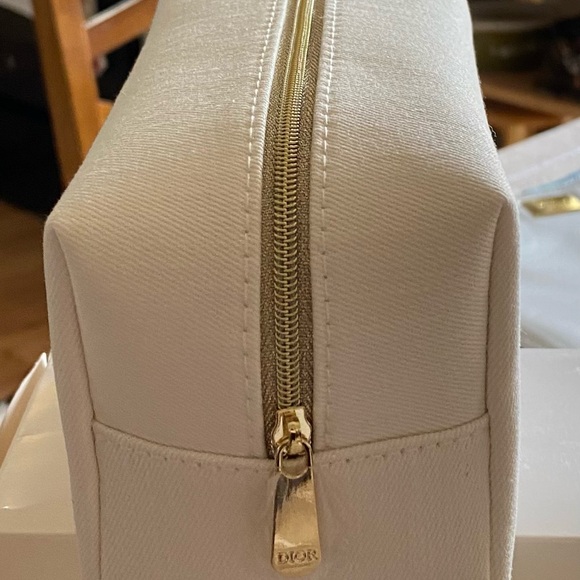 DIOR FABRIC CANVAS TOILETRY novelty, bag DOPP KIT POUCH with MAKEUP and lotion - Picture 5 of 7